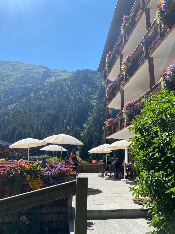 Hotel Zirbenhof Sankt Leonhard im Pitztal Exterior foto